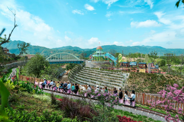 2022年温州新晋网红火车乐园，仿佛走进童话世界！